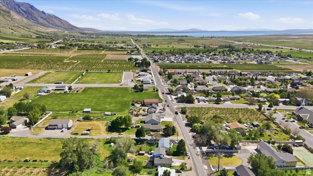 Image 45 of property listing at 2895 S 1200 W, Perry, UT 84302