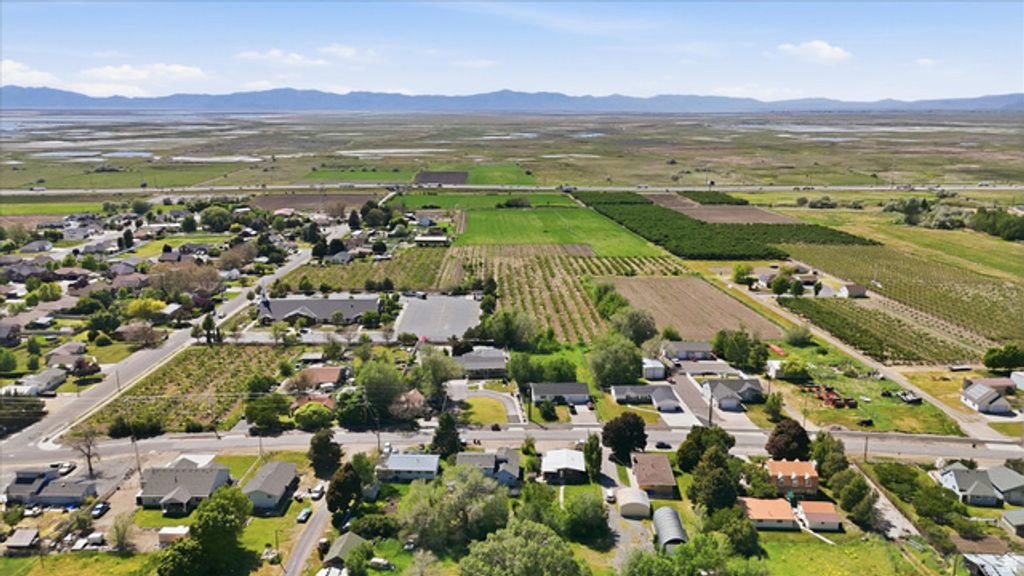 Image 46 of property listing at 2895 S 1200 W, Perry, UT 84302