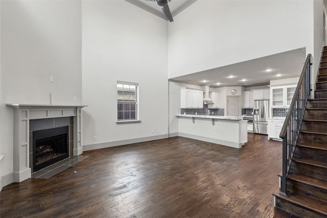 3818 W 7th Street, Fort Worth, TX 76107