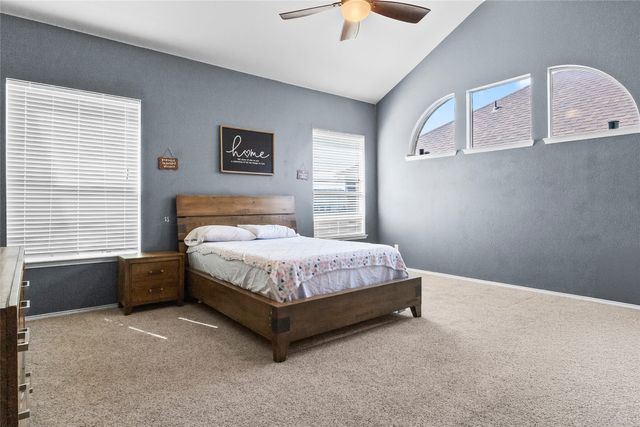 824 Peach Lane, Burleson, TX 76028