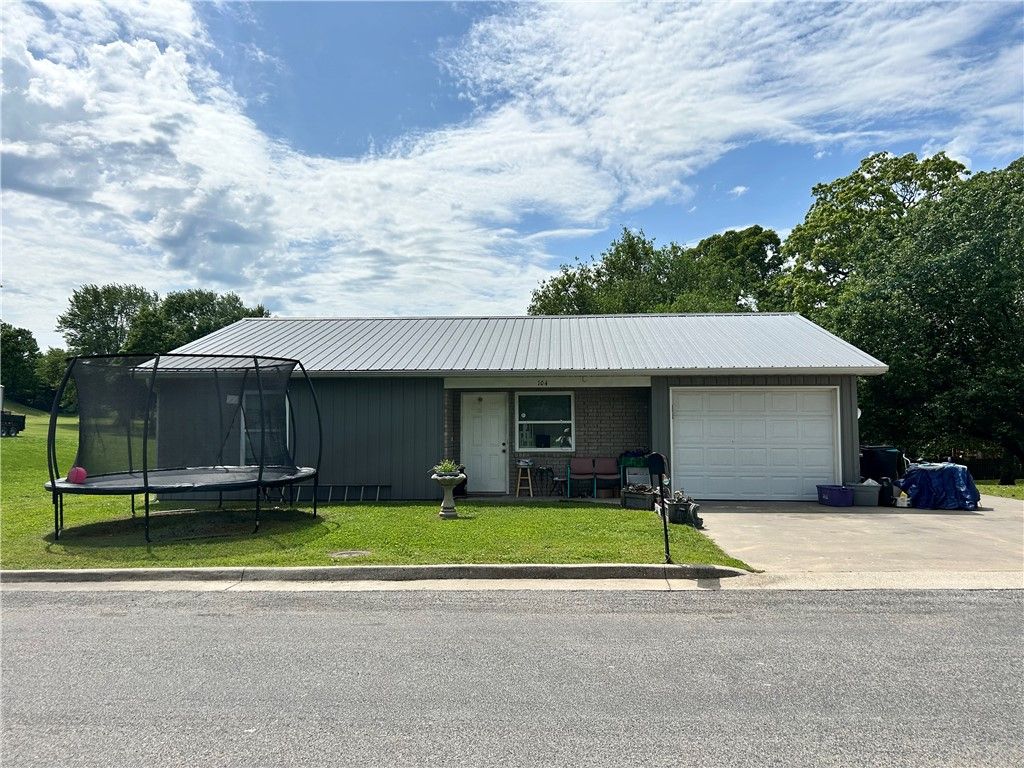 104 Clive, Berryville, AR 72616