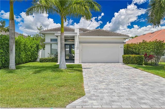 693 105th AVE N, Naples, FL 34108