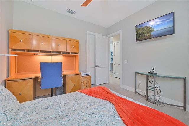 693 105th AVE N, Naples, FL 34108