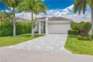 693 105th AVE N, Naples, FL 34108