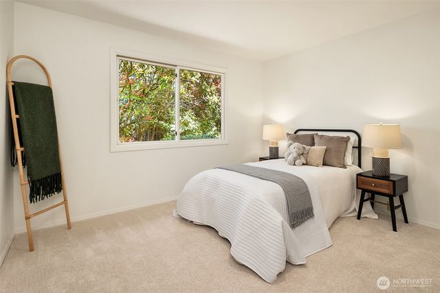 8531 Hunts Point Lane, Hunts Point, WA 98004