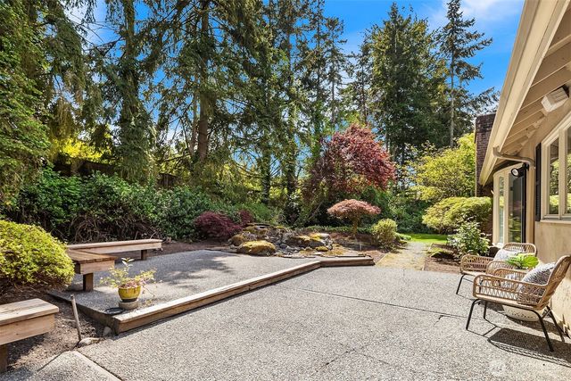8531 Hunts Point Lane, Hunts Point, WA 98004