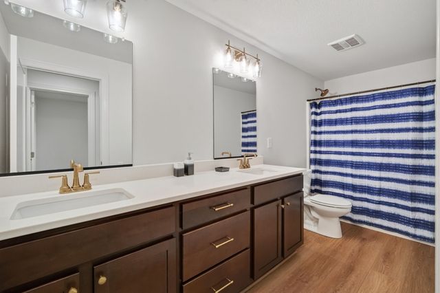 1101 SW Des Moines Street, Ankeny, IA 50023