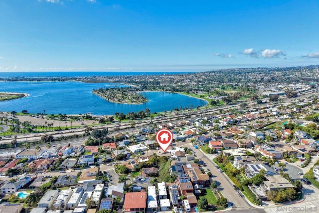 2935 Lloyd St, San Diego, CA 92117