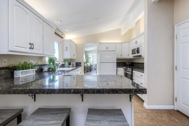 2935 Lloyd St, San Diego, CA 92117