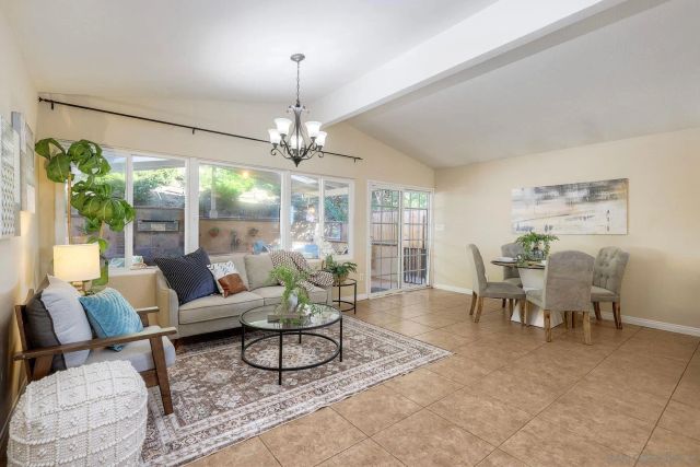 2935 Lloyd St, San Diego, CA 92117