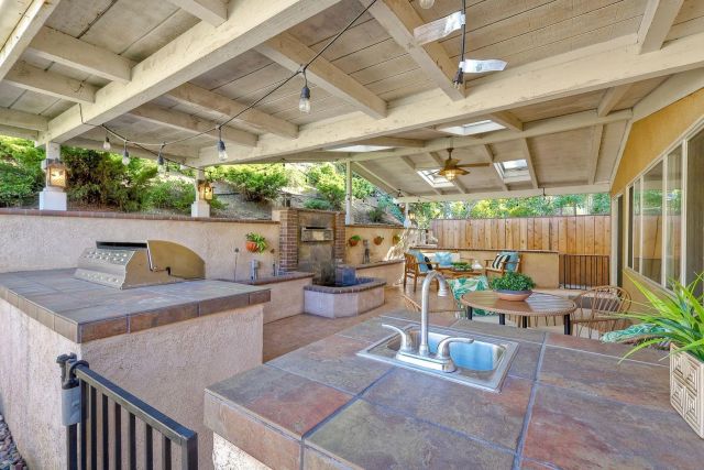 2935 Lloyd St, San Diego, CA 92117