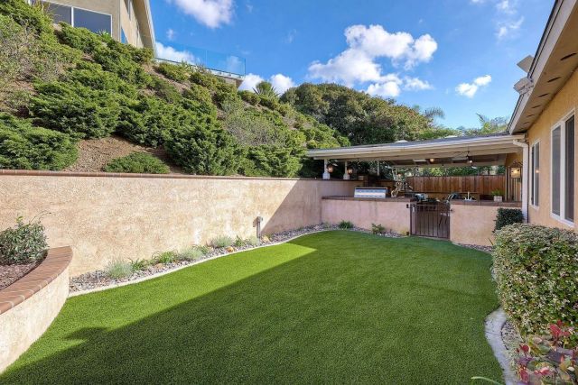 2935 Lloyd St, San Diego, CA 92117