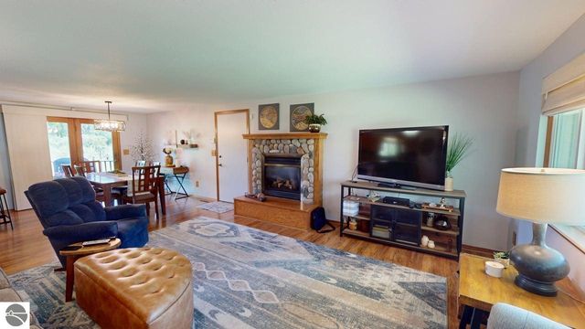 270 Witbeck Drive, Clare, MI 48617