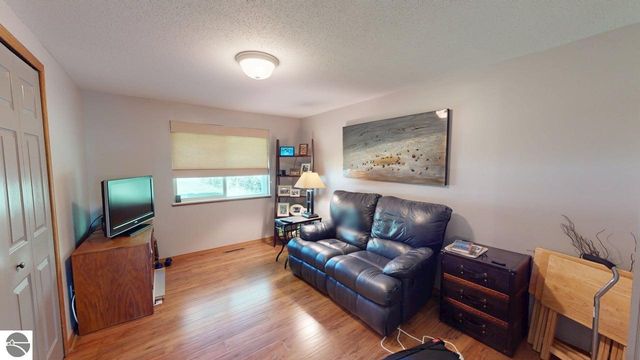 270 Witbeck Drive, Clare, MI 48617