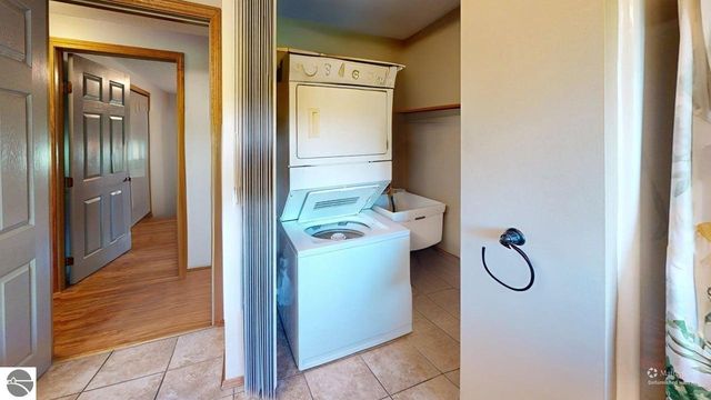 270 Witbeck Drive, Clare, MI 48617
