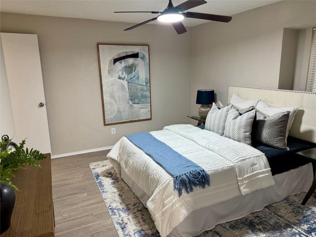 10106 Hillridge Road, La Porte, TX 77571