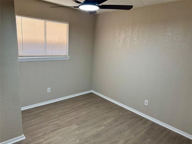 10106 Hillridge Road, La Porte, TX 77571