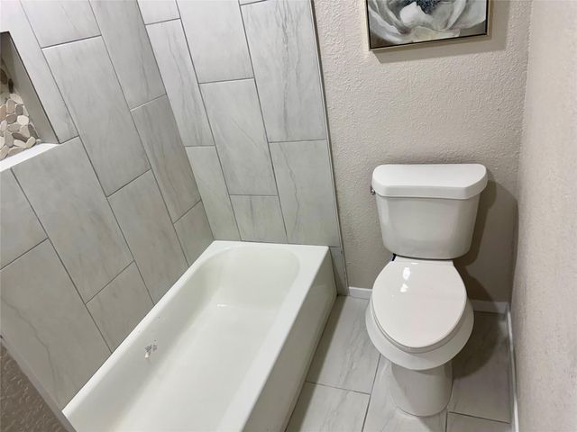 10106 Hillridge Road, La Porte, TX 77571