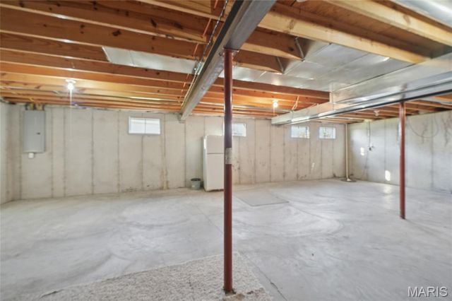 9616 Persimmon Point Drive, Hillsboro, MO 63050