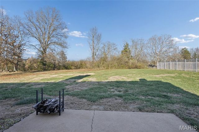 9616 Persimmon Point Drive, Hillsboro, MO 63050
