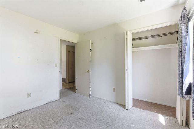 9966 Magnolia Drive, Olmsted Falls, OH 44138