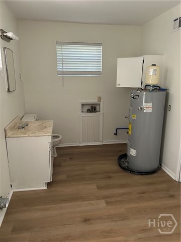2201 E 37Th Street, Savannah, GA 31404
