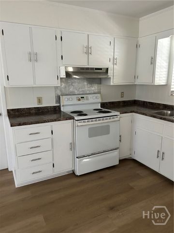 2201 E 37Th Street, Savannah, GA 31404