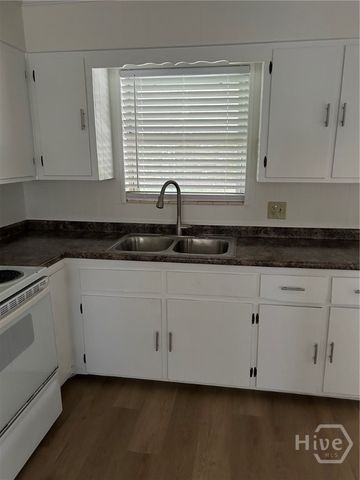 2201 E 37Th Street, Savannah, GA 31404