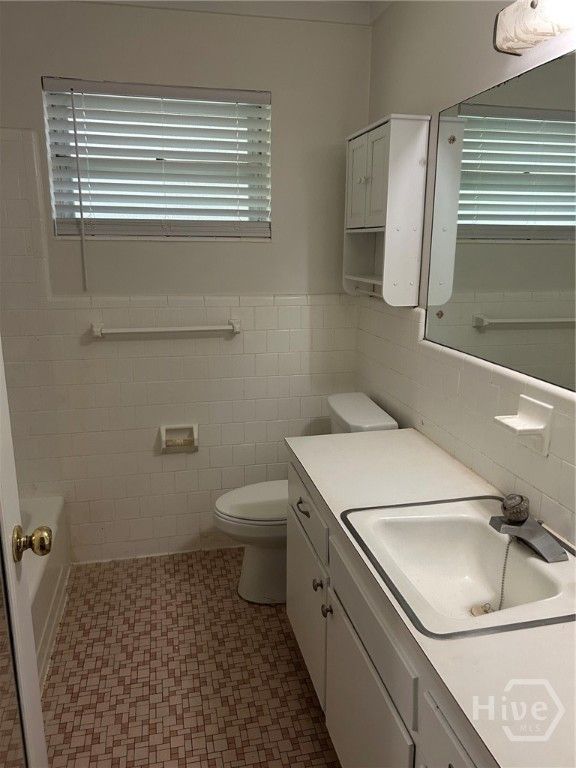 Image 22 of property listing at 2201 E 37Th Street, Savannah, GA 31404