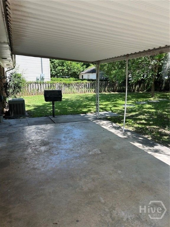 Image 29 of property listing at 2201 E 37Th Street, Savannah, GA 31404