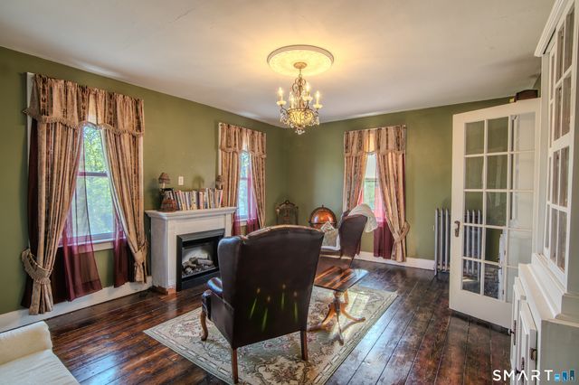 21 Brunswick Avenue, Plainfield, CT 06354