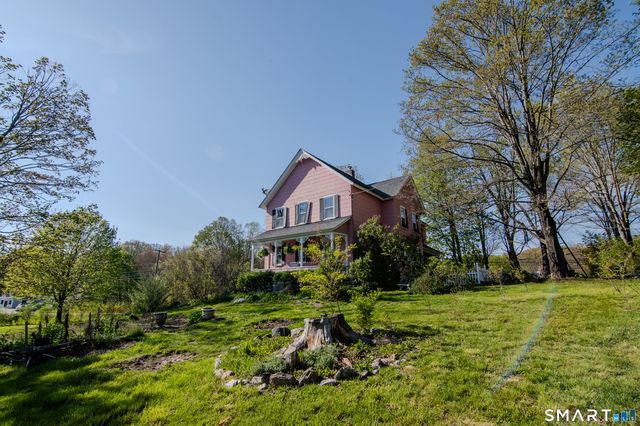 21 Brunswick Avenue, Plainfield, CT 06354