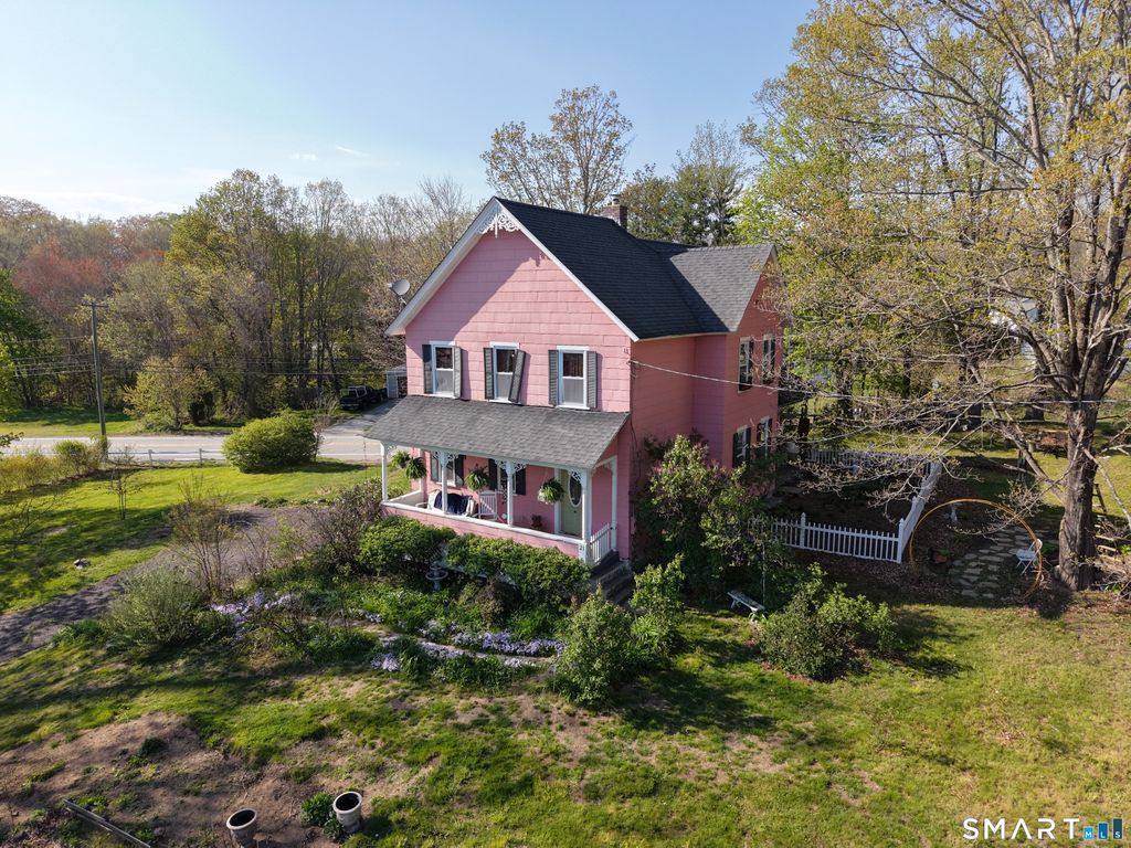21 Brunswick Avenue, Plainfield, CT 06354