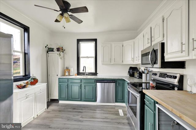 681 BAUMGARDNER RD, Lancaster, PA 17603