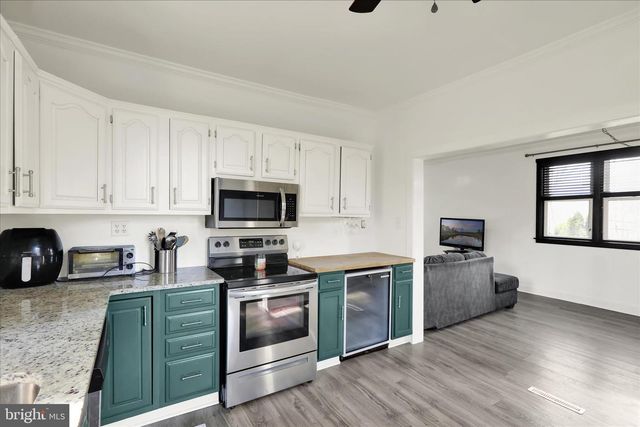 681 BAUMGARDNER RD, Lancaster, PA 17603