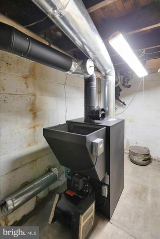 681 BAUMGARDNER RD, Lancaster, PA 17603