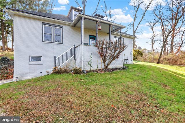 681 BAUMGARDNER RD, Lancaster, PA 17603