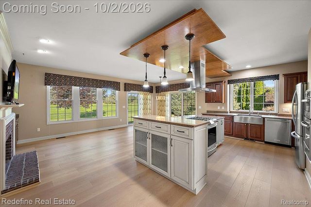 51328 Plymouth Valley Drive, Plymouth Charter Township, MI 48170