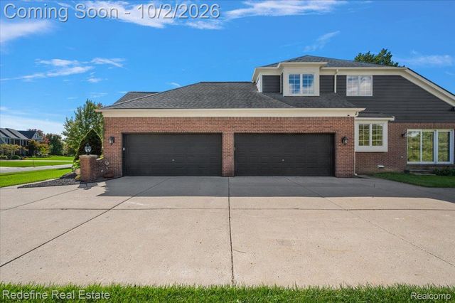 51328 Plymouth Valley Drive, Plymouth Charter Township, MI 48170