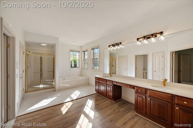 51328 Plymouth Valley Drive, Plymouth Charter Township, MI 48170