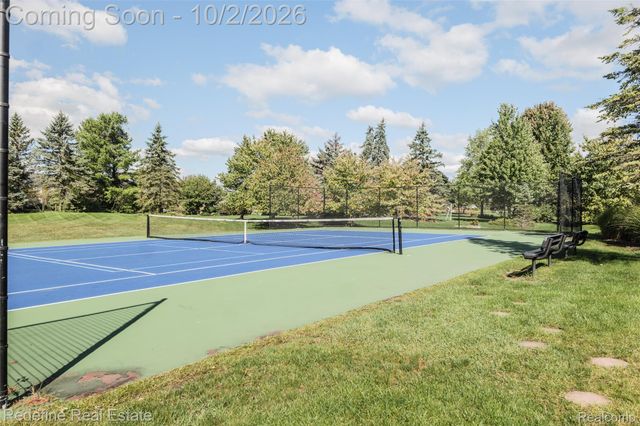 51328 Plymouth Valley Drive, Plymouth Charter Township, MI 48170
