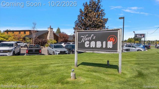 51328 Plymouth Valley Drive, Plymouth Charter Township, MI 48170