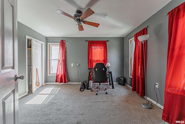 207 N LAFAYETTE Street, Mt Pulaski, IL 62548