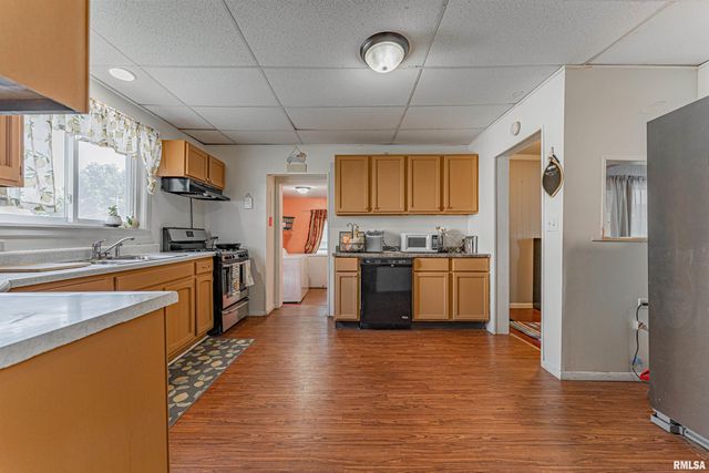 207 N LAFAYETTE Street, Mt Pulaski, IL 62548