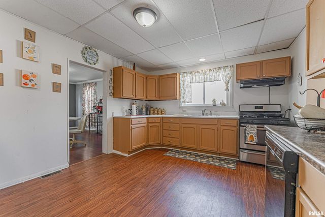 207 N LAFAYETTE Street, Mt Pulaski, IL 62548