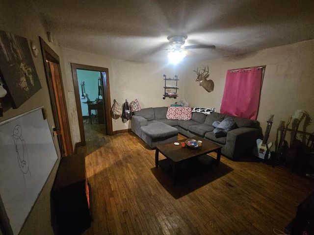 975 Missouri Avenue, West Plains, MO 65775