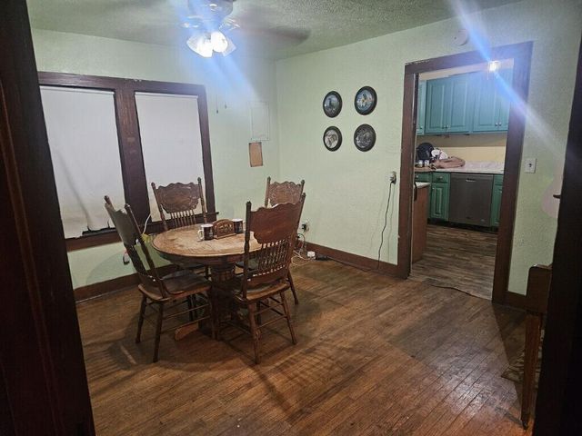 975 Missouri Avenue, West Plains, MO 65775