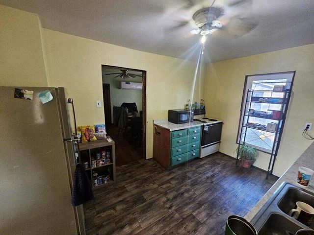 975 Missouri Avenue, West Plains, MO 65775