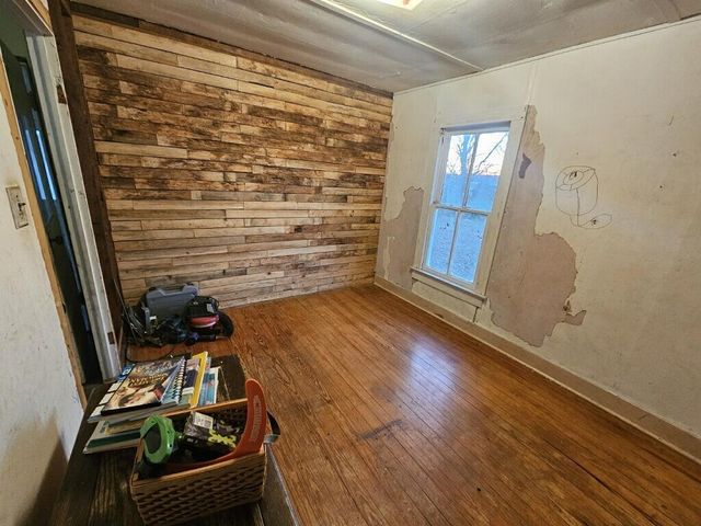 975 Missouri Avenue, West Plains, MO 65775