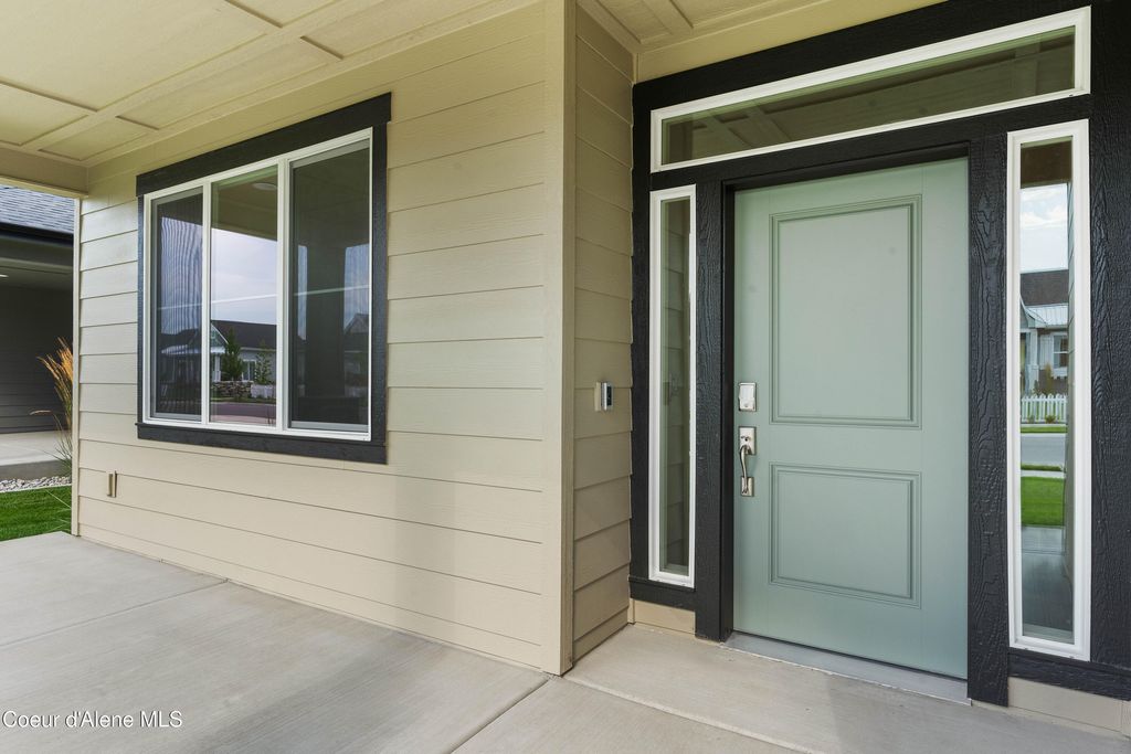 7443 N GIRARD CIR, Coeur d'Alene, ID 83815 photo 2